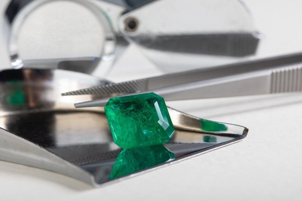 Picture of a green diamond