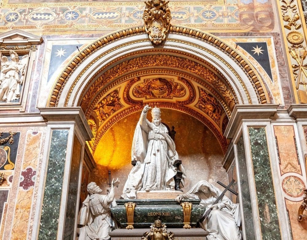 Statue of Pope Leo