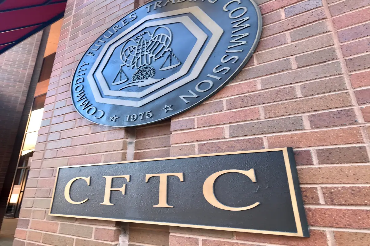Outgoing CFTC Commissioner Warns of Growth without Guardrails