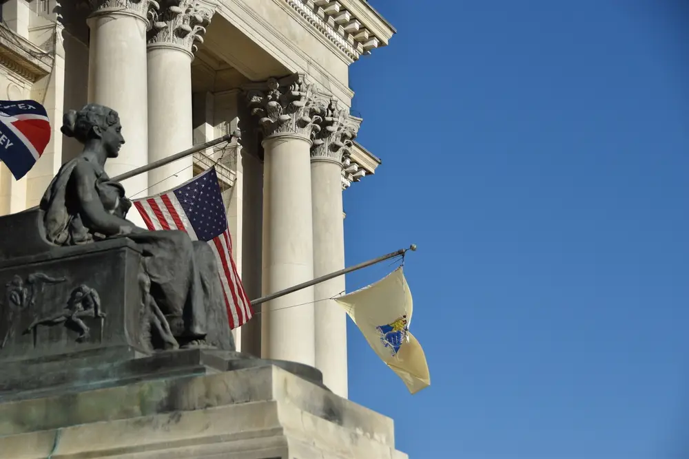 Robinhood Sues New Jersey and Nevada