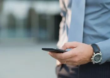 Winklevoss Twins Pressure Quintenz in Released Messages